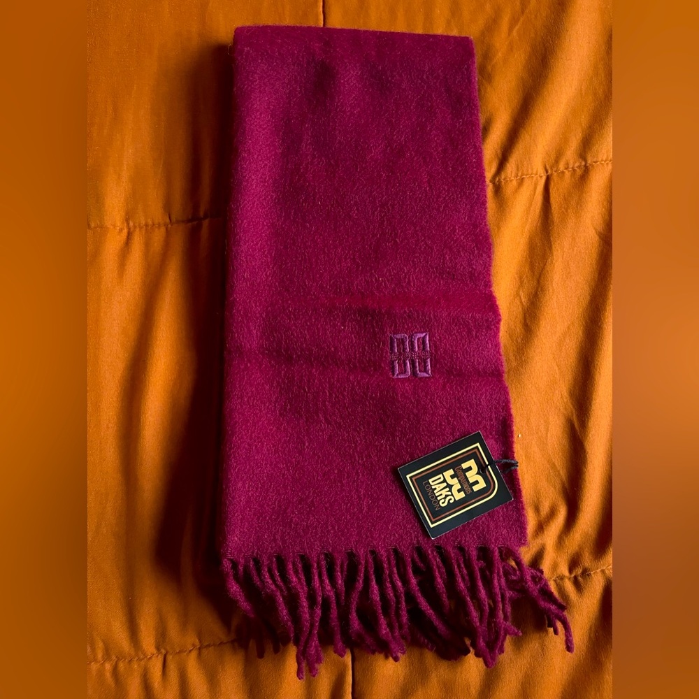 Vintage LambsWool Daks London Scarf